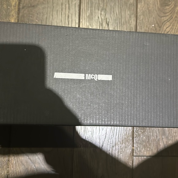 New in Box Unisex Alexander McQueen Slides - Picture 3 of 4